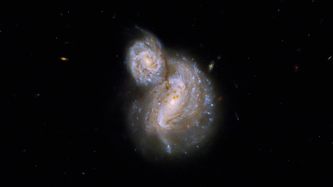 Галактики IC 4271